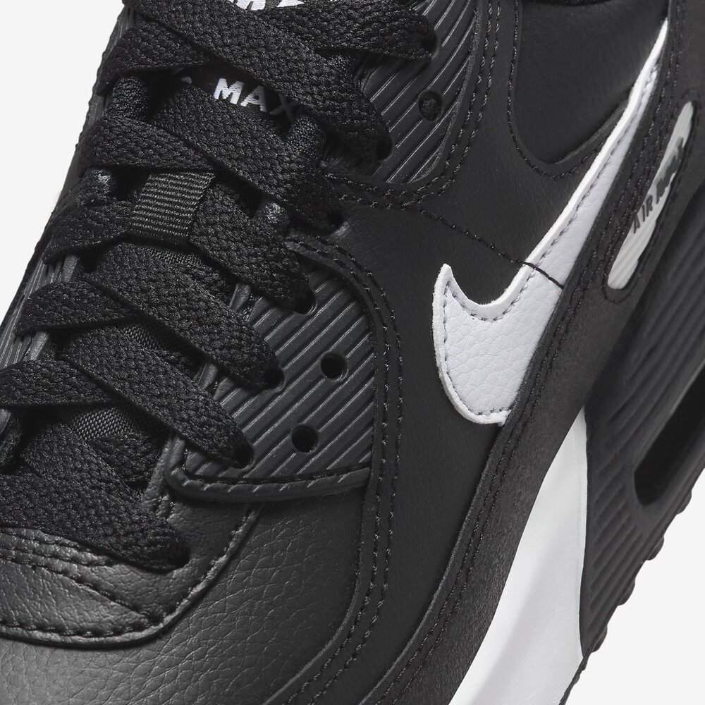 NWT Nike Kids' Grade School Air Max 90 Shoes - Picture 8 of 15